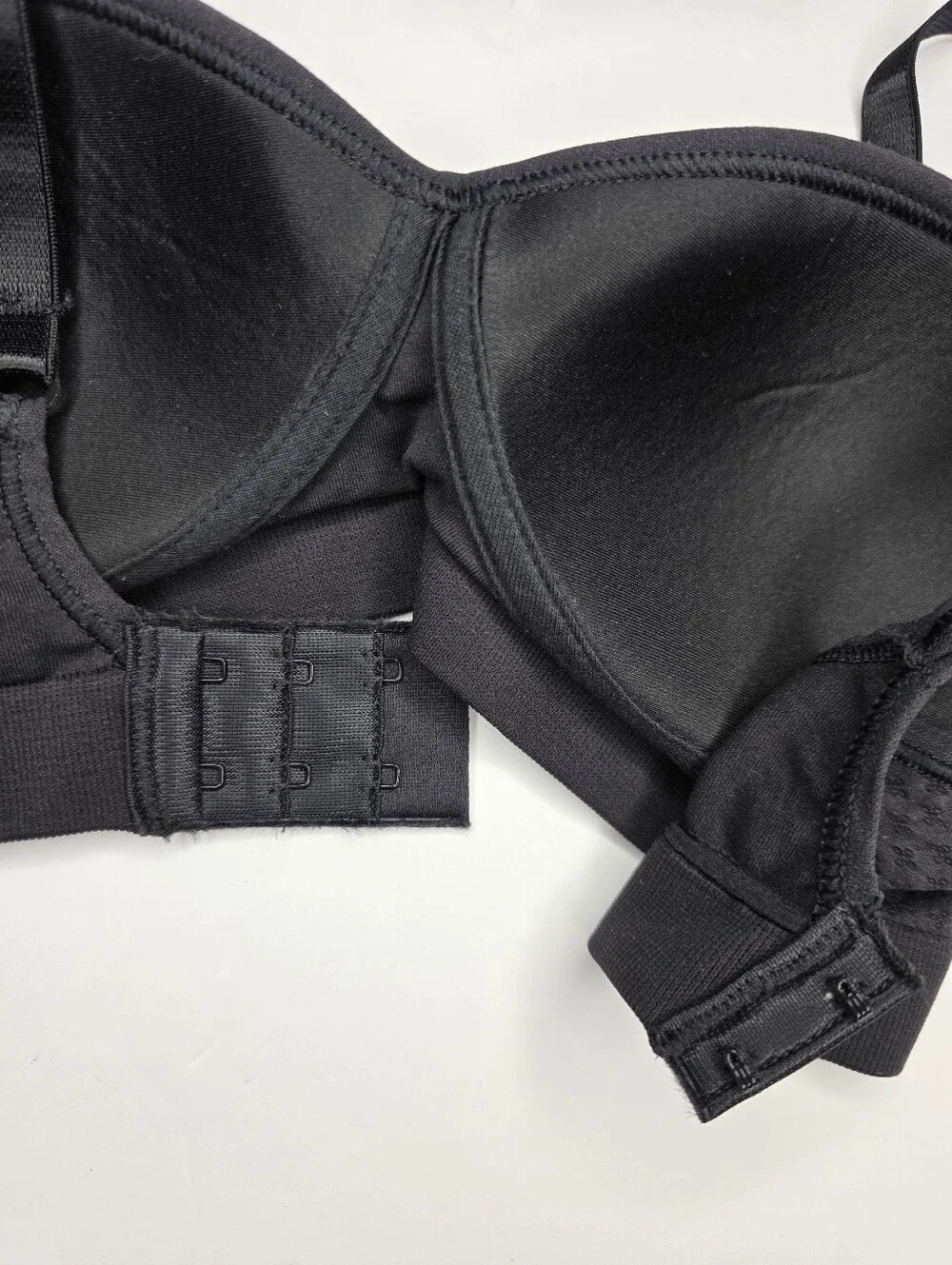 Barely There Wirefree Bra Black Size XS NWT